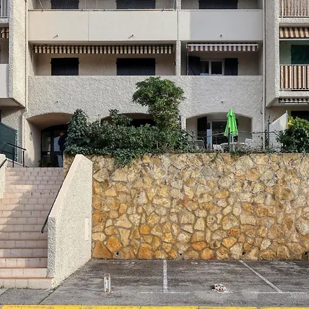 Les Aigues Marines- Face Au Port Climatise Apartment *