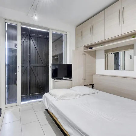 Apartment Les Aigues Marines- Face Au Port Climatise